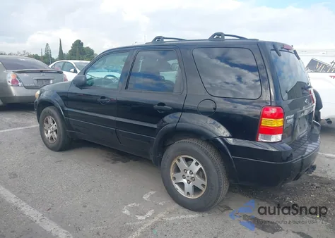 2005 Ford Escape Limited z USA, uszkodzony, nr VIN 1FMCU04125KB11015